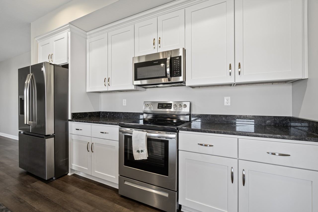 304 Sailors Way - Photo 3 of 18