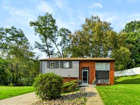 601 Victory Rd - Photo 1 of 1