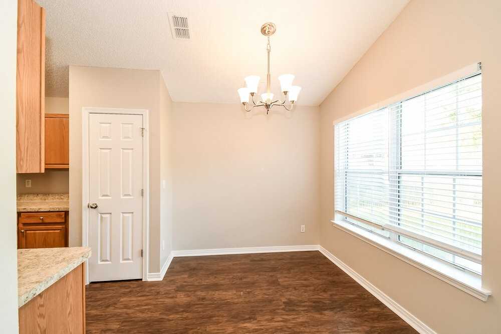 7326 Ironside Ct - Photo 6 of 16