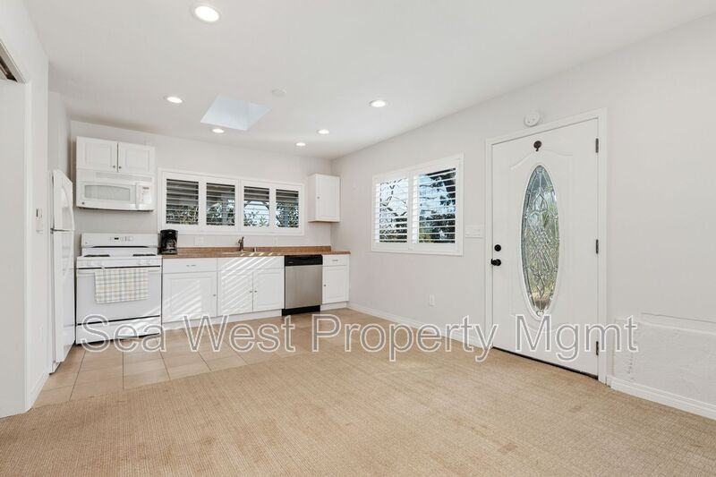 3267 Bernardo Ln - Photo 7 of 17