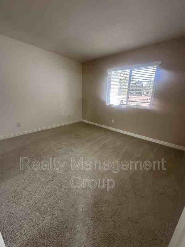 5417 Lake Murray Blvd #6 - Photo 7 of 16