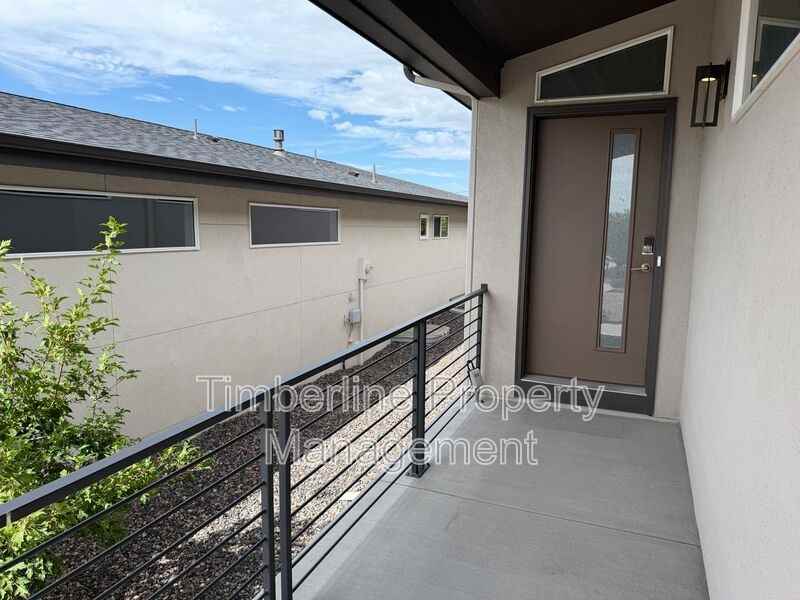 3830 Bierstadt Lake Ct - Photo 3 of 18