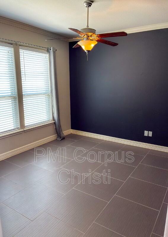 3701 Nahid Ct - Photo 4 of 24