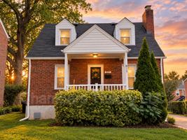 featured image of 817 N Jefferson St