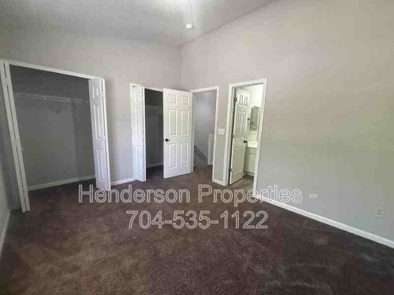 6856 Cypress Tree Ln - Photo 7 of 11
