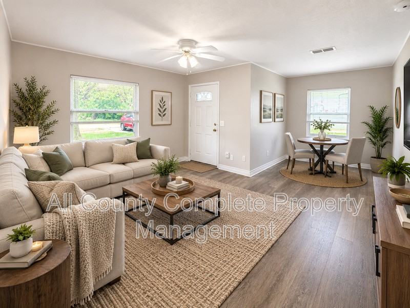 10415 Briarcliff Rd E - Photo 5 of 20