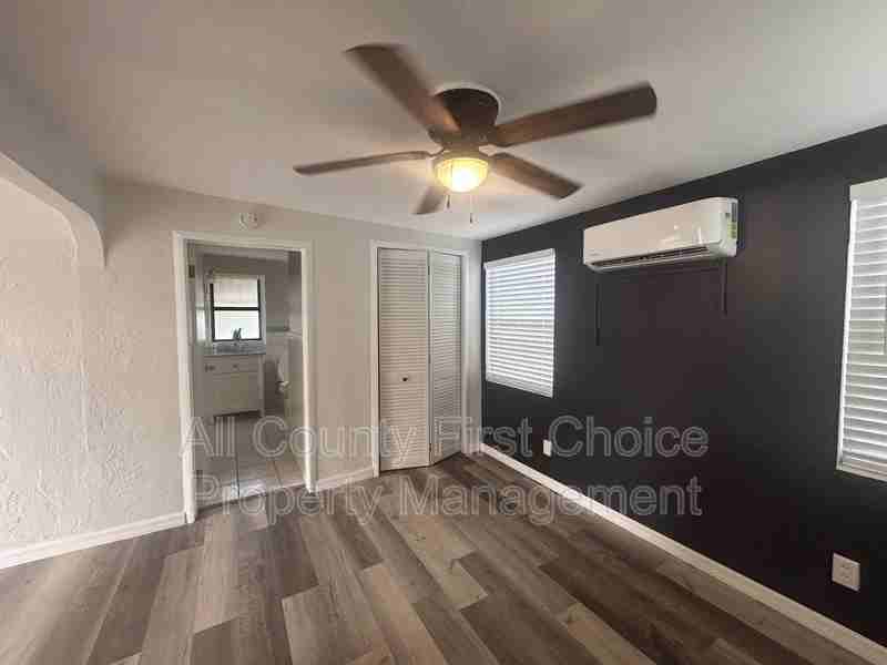 2511 1/2 55th Ave N - Photo 5 of 13