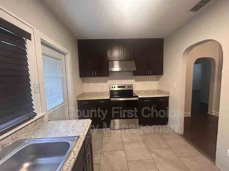 2511 55th Ave N - Photo 7 of 22