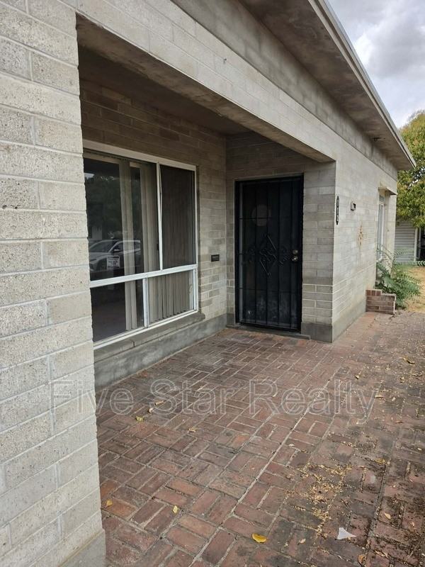 112 E 13th St - Photo 2 of 23