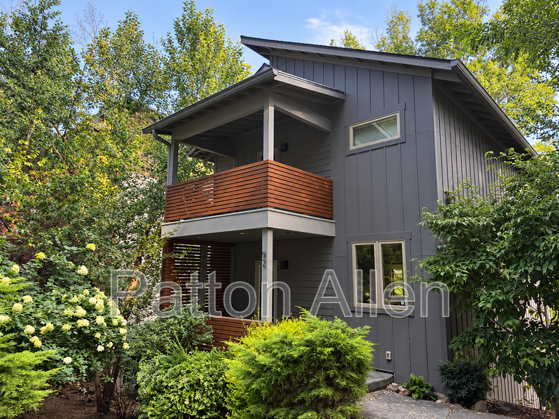 92 Hibriten Dr