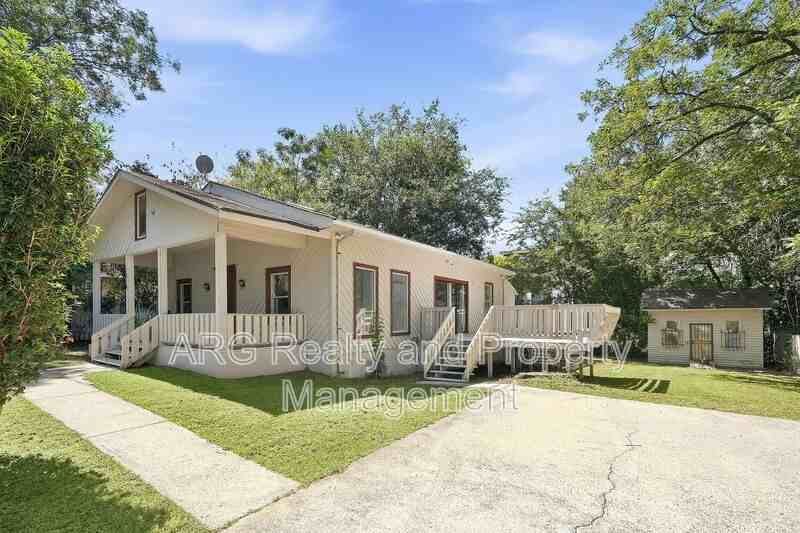 1014 Curran St Nw - Photo 2 of 15