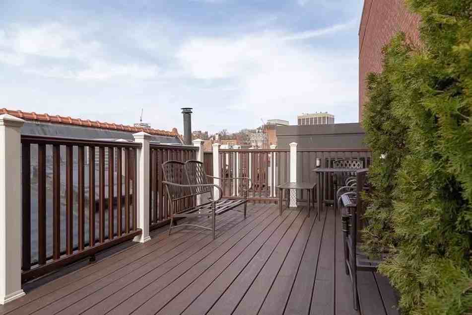 82 Chestnut St #31 - Photo 5 of 6