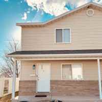 featured image of 828 E Factory St #8