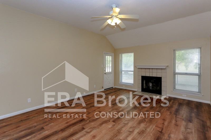 2407 Armadillo Dr - Photo 5 of 25
