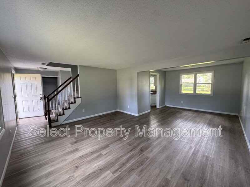 1925 Kendawa Dr - Photo 2 of 27
