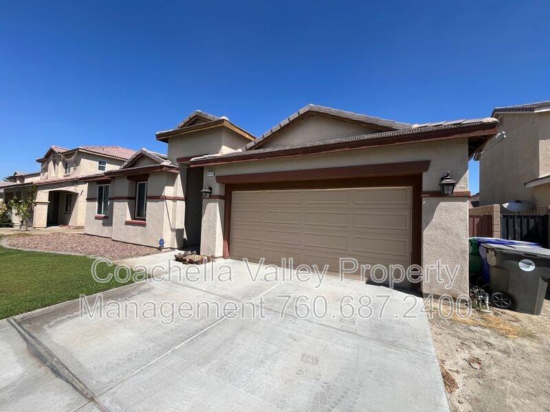 49126 Pluma Roja Pl - Photo 7 of 43