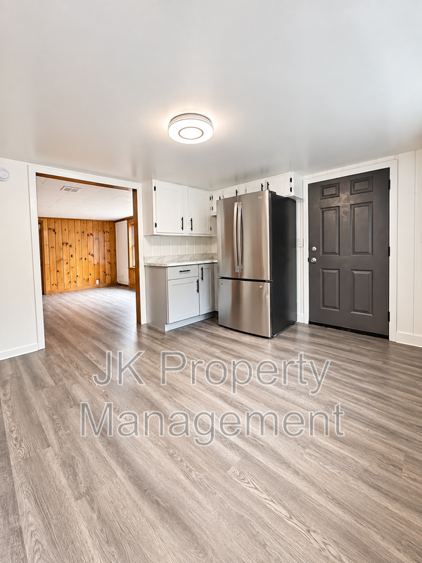 720 9th Ave Sw - Photo 6 of 28