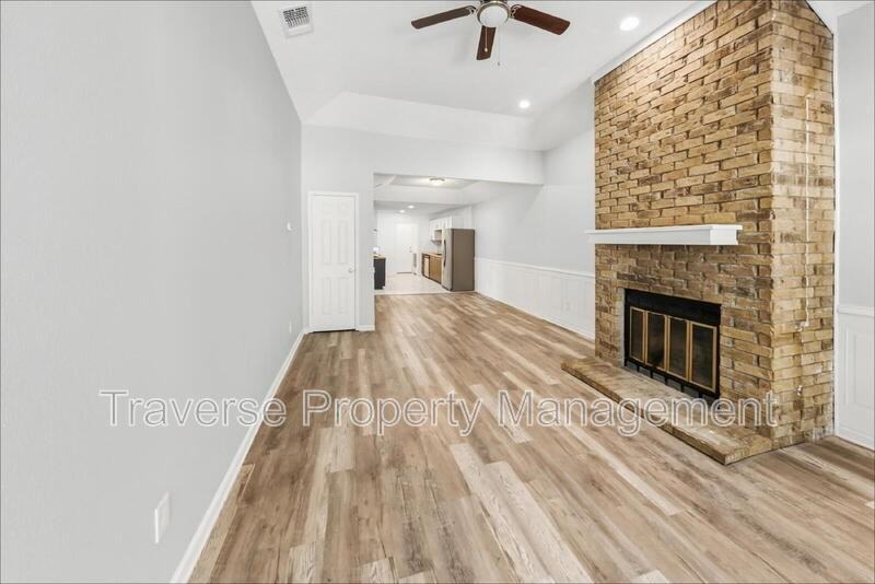 7806 Laver Ct - Photo 3 of 26