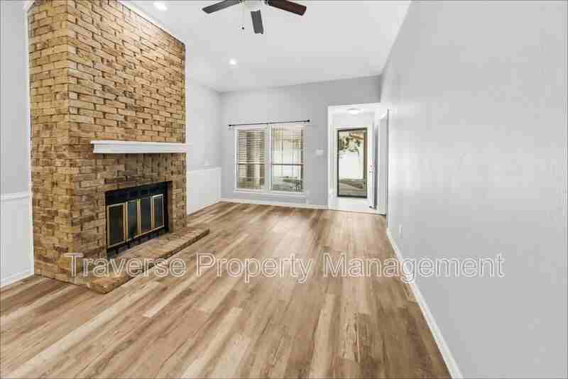 7806 Laver Ct - Photo 4 of 26