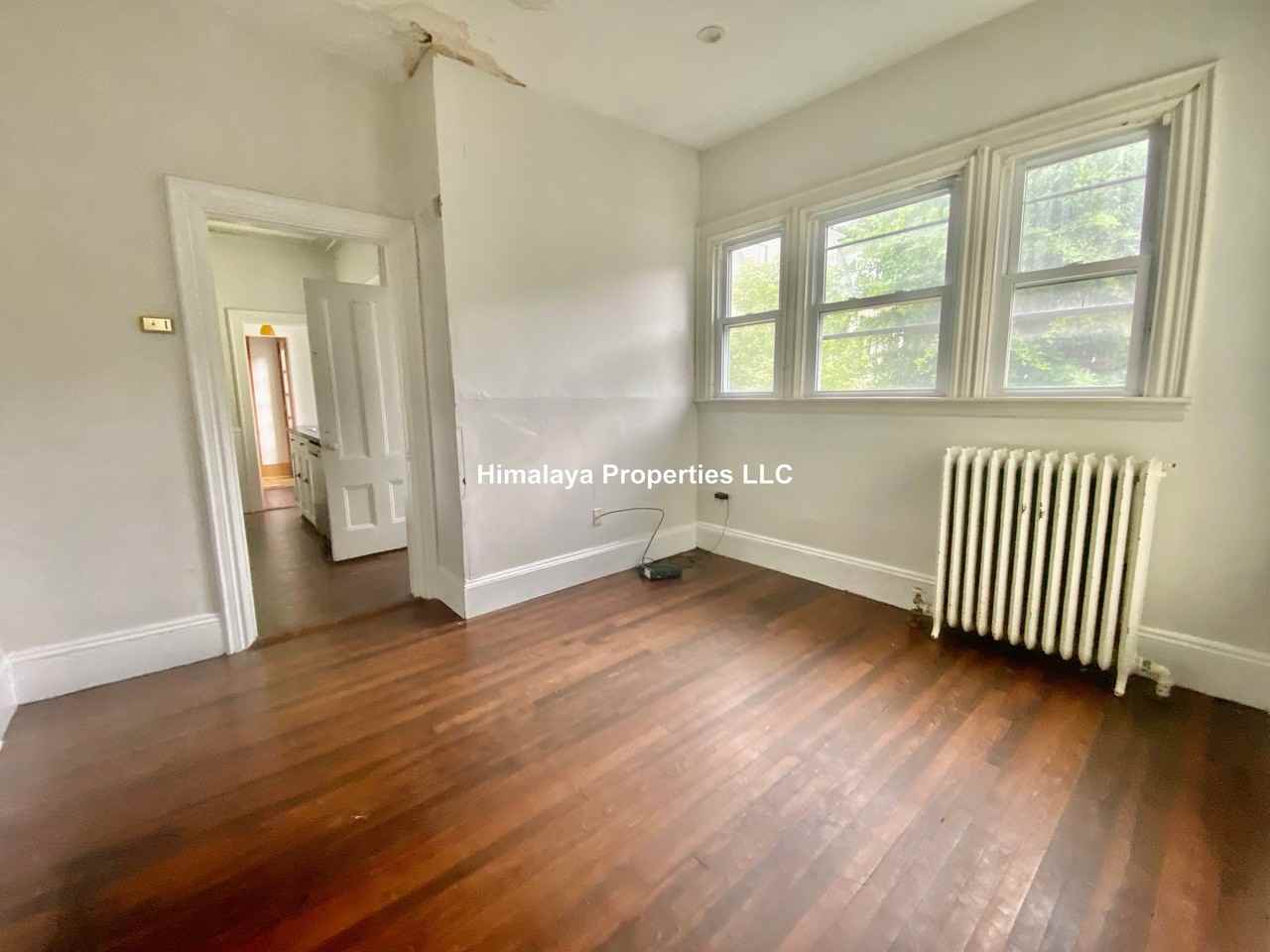 76 Curtis St #1 - Photo 6 of 10