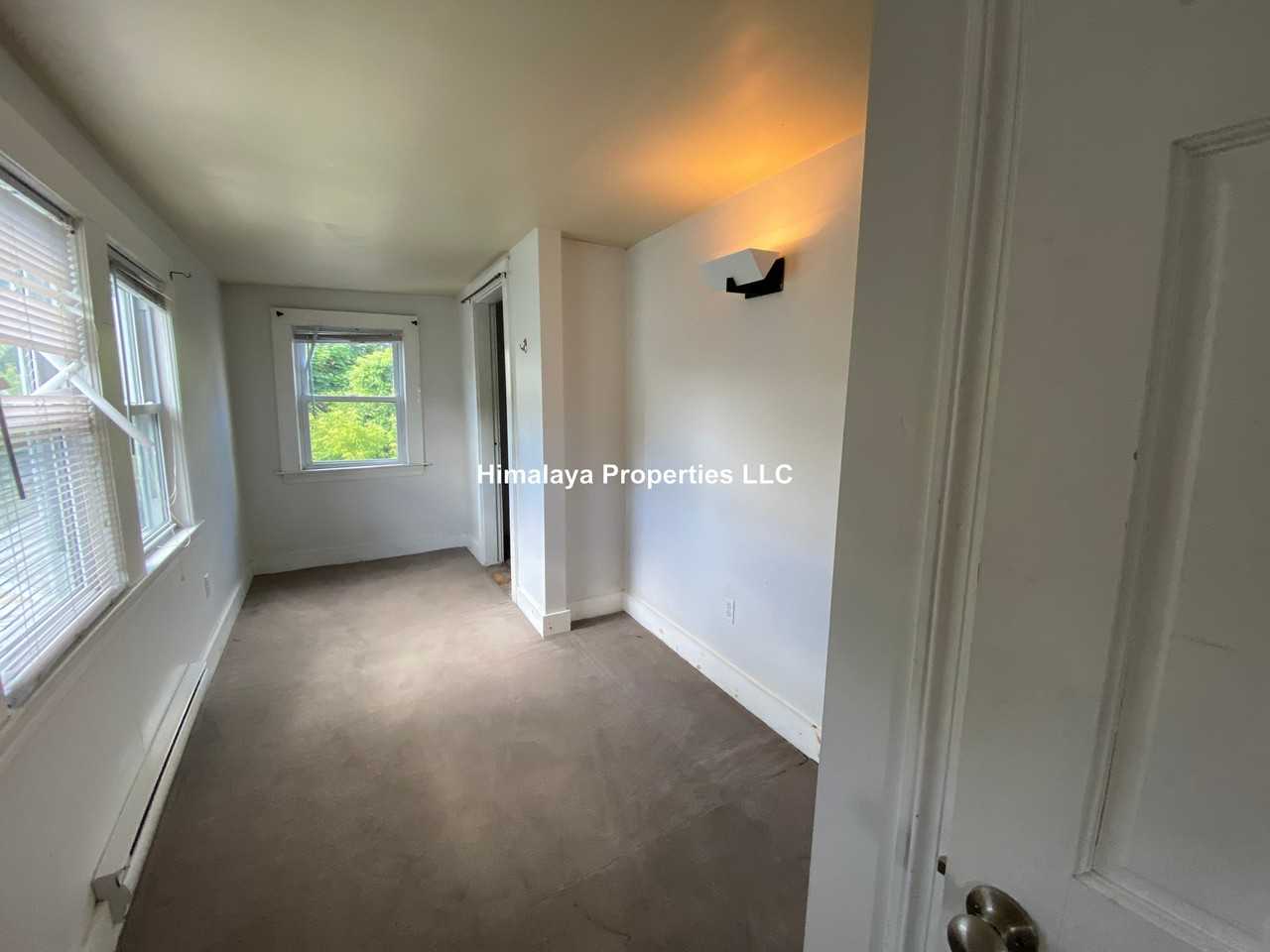 76 Curtis St #2 - Photo 6 of 10