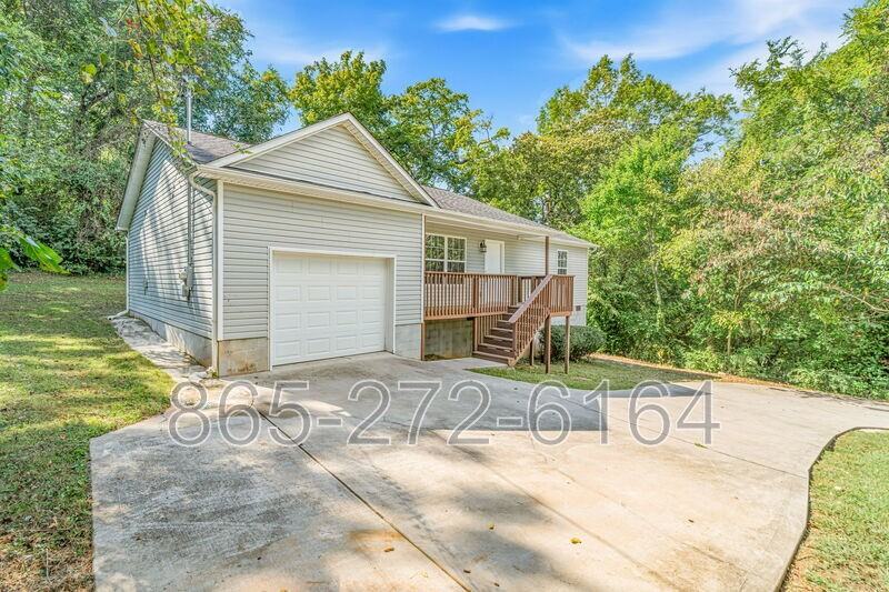 2617 Alice Bell Rd - Photo 3 of 30