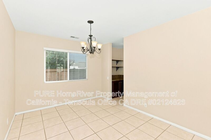41716 Monterey Pl - Photo 7 of 44
