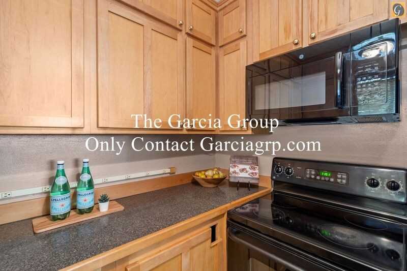 843 Sw Broadway Dr #61 - Photo 4 of 32