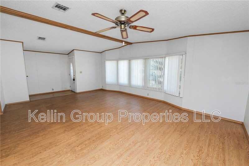 1706 Fox Hill Dr - Photo 2 of 38
