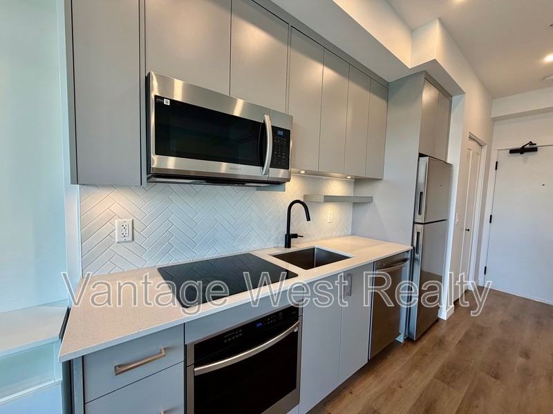 1200 Devonshire Ave - Photo 7 of 25