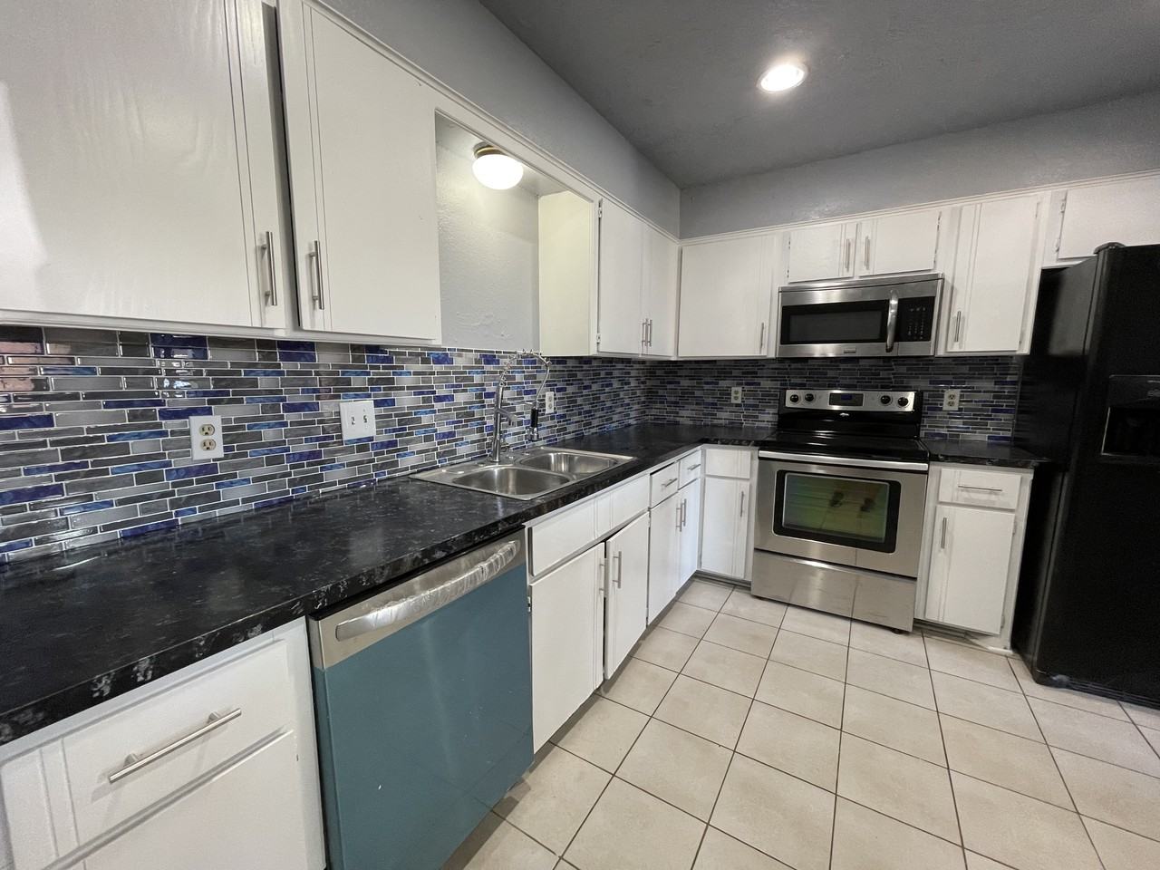 8022 Nw 82nd St #NA - Photo 4 of 18