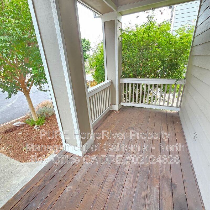 1052 Addison Cir - Photo 2 of 19