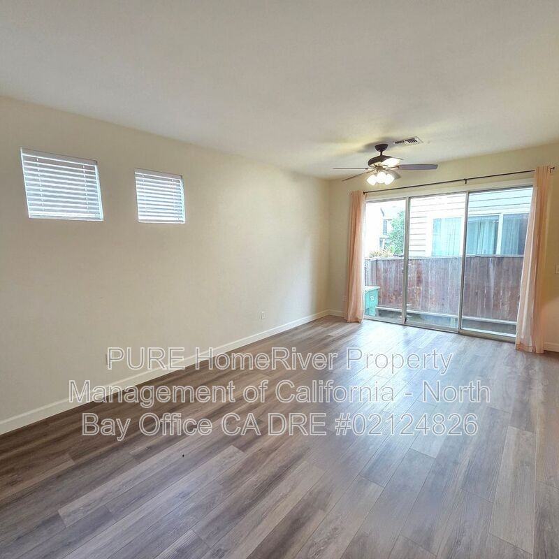 1052 Addison Cir - Photo 3 of 19