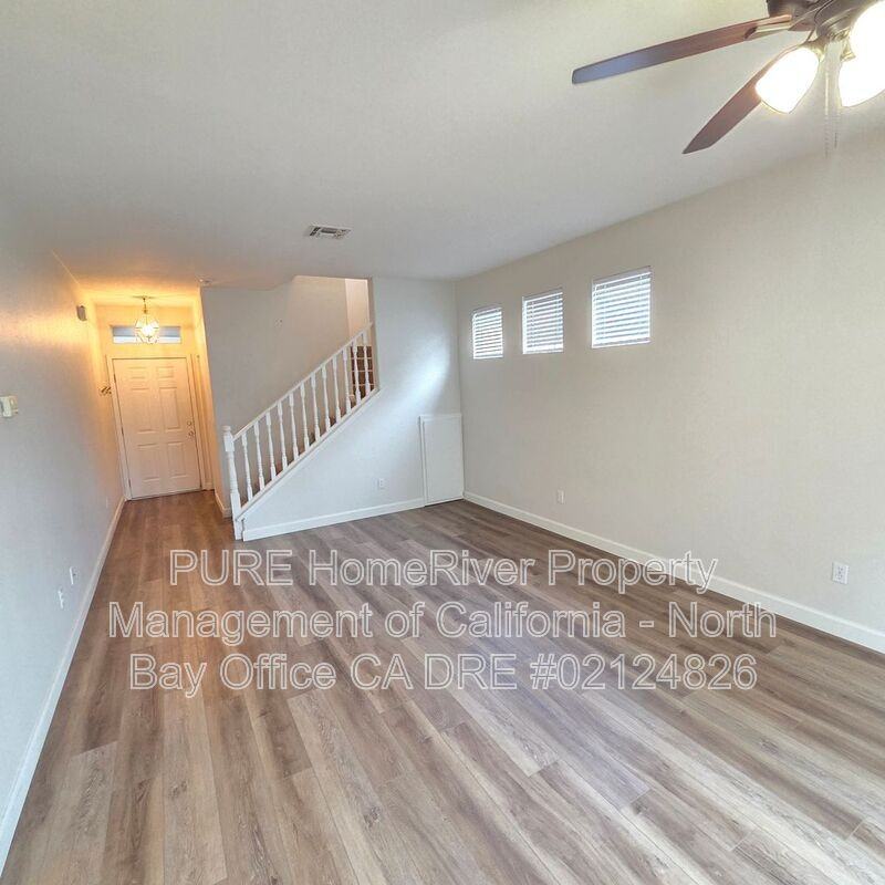 1052 Addison Cir - Photo 4 of 19