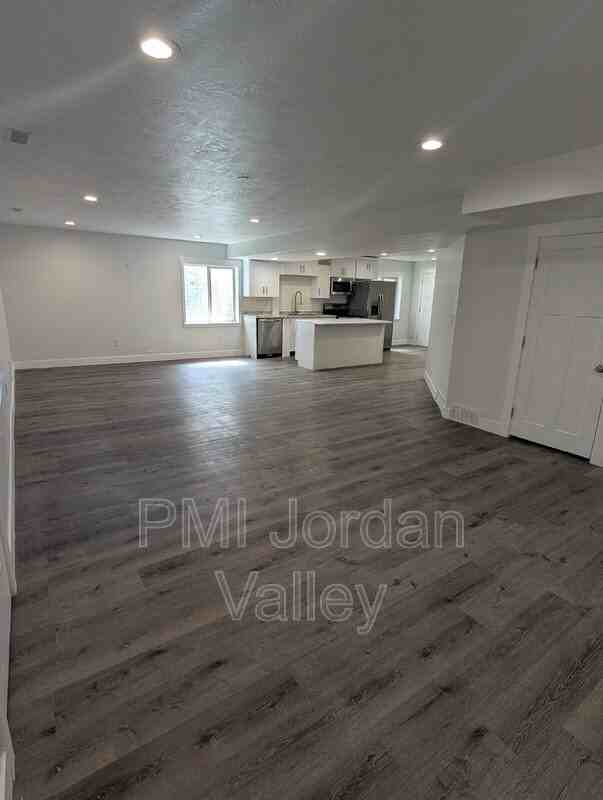 14457 S Gray Fox Dr #BS - Photo 2 of 16