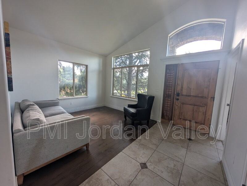 14457 S Gray Fox Dr #1stFL - Photo 4 of 30