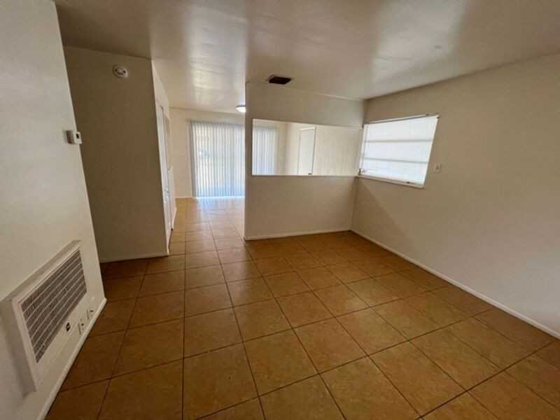 1700 Ravenall Ave - Photo 3 of 11