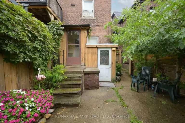 806 Logan Ave - Photo 2 of 17