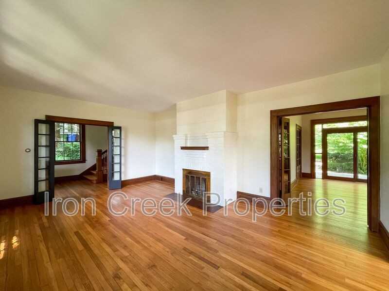 117 Furman Ave - Photo 2 of 24