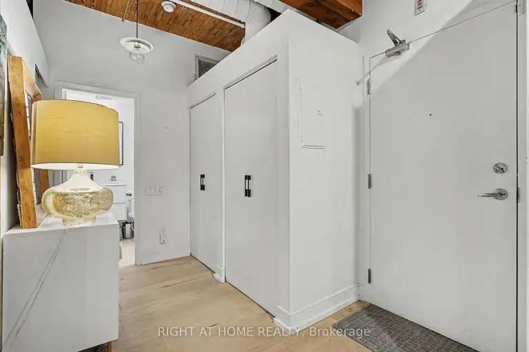 781 King St W #408 - Photo 2 of 14