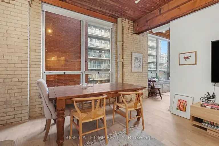781 King St W #408 - Photo 7 of 14