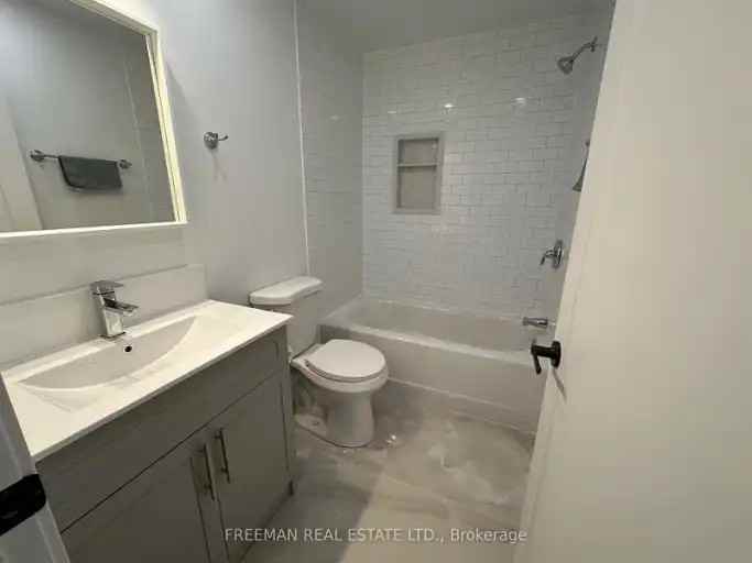 1029 Gerrard St E - Photo 4 of 12