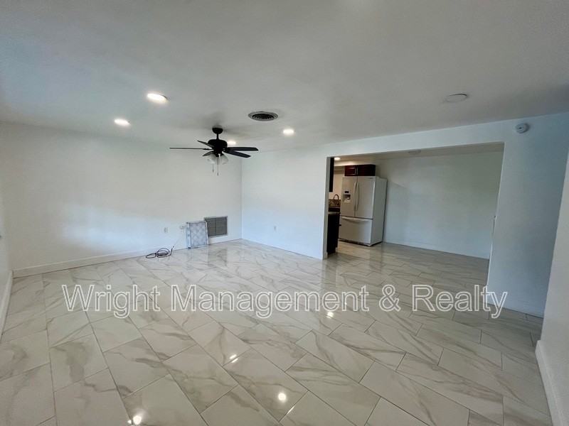 5121 Dove Dr - Photo 4 of 20