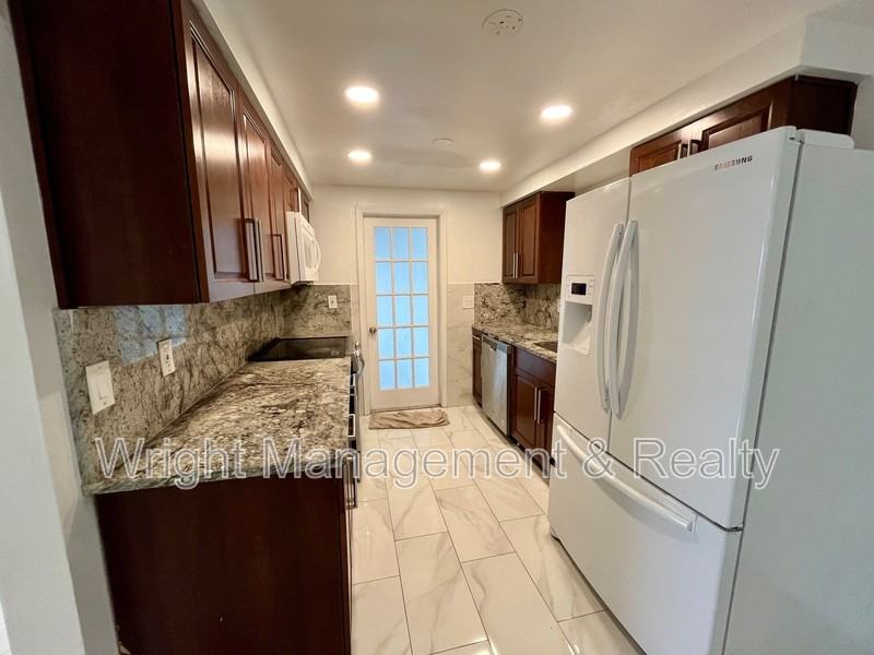 5121 Dove Dr - Photo 7 of 20