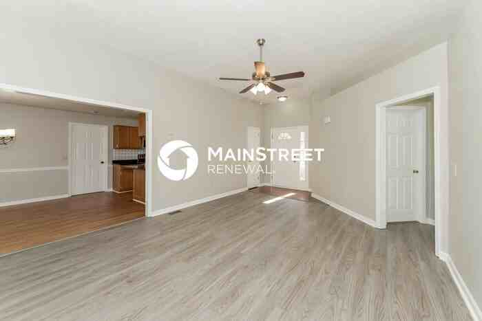 138 Waterford Way - Photo 2 of 18