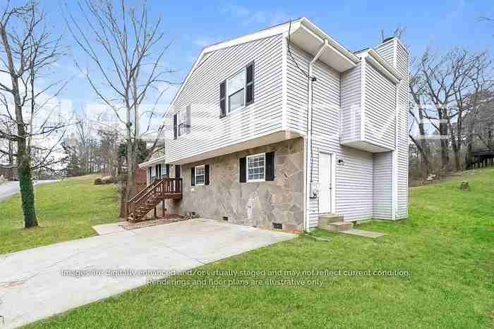 7191 Woodland Cir - Photo 2 of 23