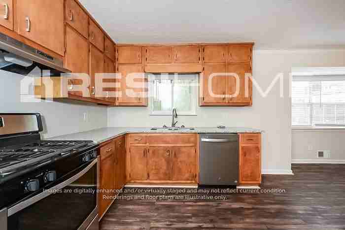 7191 Woodland Cir - Photo 4 of 23