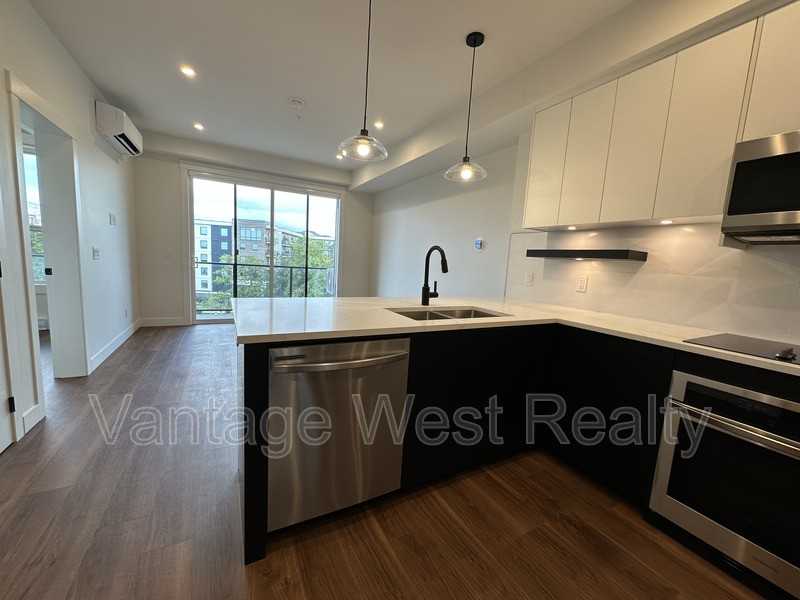 1249 Pridham Ave - Photo 2 of 10