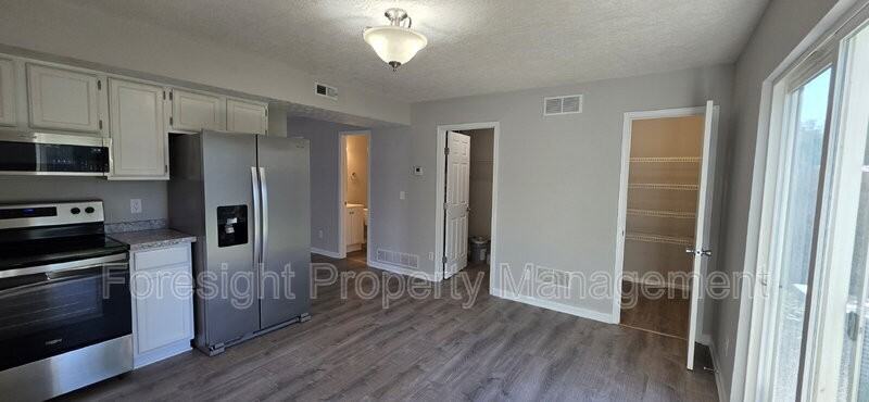 267 Freedom Ln - Photo 4 of 15