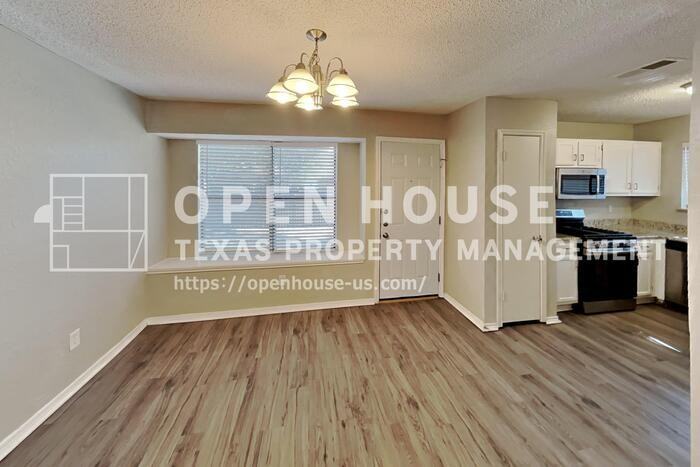 1313 Ponder Way - Photo 7 of 20